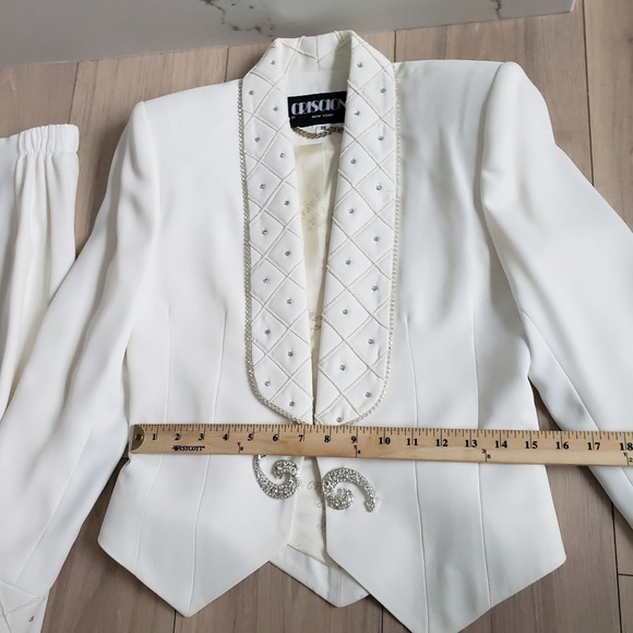 Criscione Skirt Suit  Womens XS White Rhinestone Formal Vintage Set Rock USA - Picture 5 of 16
